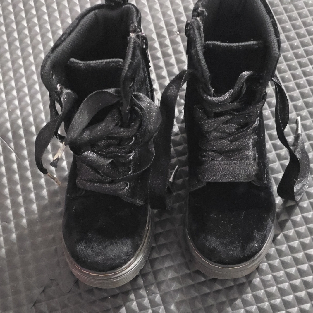 Dr. Martens Kids Black Boots